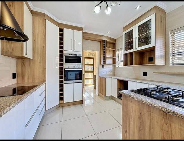 5 BEDROOM HOUSE FOR SALE IN SAVANNAH COUNTRY ESTATE